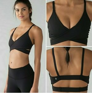 Lululemon Lean In bra